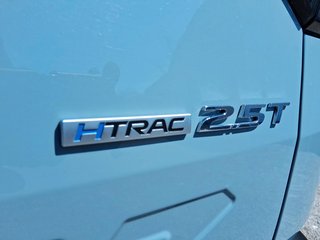 2025 Hyundai Santa Cruz Preferred AWD in Stratford, Ontario - 6 - w320h240px