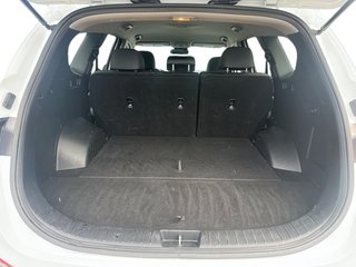 2020 Hyundai Santa Fe Essential AWD 2.4L Safety Package in Stratford, Ontario - 6 - w320h240px