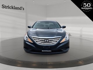 2013  Sonata GL at in Stratford, Ontario - 2 - w320h240px