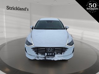 2022 Hyundai Sonata Preferred in Stratford, Ontario - 2 - w320h240px