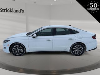 2022 Hyundai Sonata Preferred in Stratford, Ontario - 5 - w320h240px