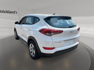 2017 Hyundai Tucson FWD 2.0L SE in Stratford, Ontario - 4 - w320h240px
