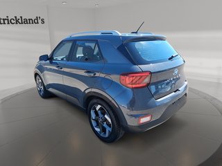2023 Hyundai Venue FWD Ultimate w/ Black Interior in Stratford, Ontario - 4 - w320h240px