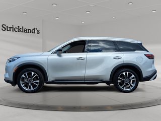 2023 Infiniti QX60 AWD LUXE in Stratford, Ontario - 5 - w320h240px