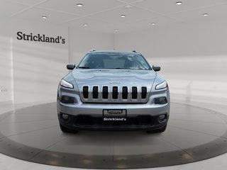 2016  Cherokee 4x4 North in Stratford, Ontario - 2 - w320h240px