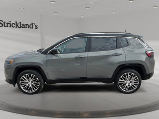 2022 Jeep Compass 4x4 Limited in Stratford, Ontario - 5 - w320h240px