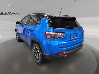 2024 Jeep Compass Trailhawk 4x4 in Stratford, Ontario - 4 - w320h240px