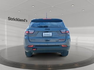 2024 Jeep Compass Trailhawk 4x4 in Stratford, Ontario - 3 - w320h240px