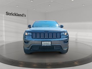 2020 Jeep Grand Cherokee 4X4 Laredo in Stratford, Ontario - 2 - w320h240px