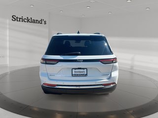 2023 Jeep Grand Cherokee 4X4 Laredo in Stratford, Ontario - 3 - w320h240px