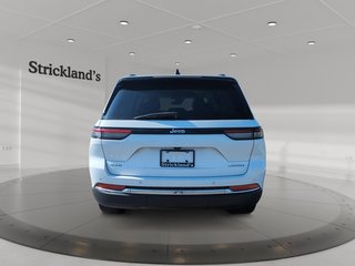 2023 Jeep Grand Cherokee 4X4 Laredo in Stratford, Ontario - 3 - w320h240px