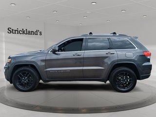 2017 Jeep Grand Cherokee 4x4 Laredo in Stratford, Ontario - 5 - w320h240px