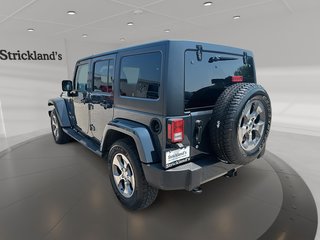 2017 Jeep Wrangler Unlimited Sahara in Stratford, Ontario - 4 - w320h240px
