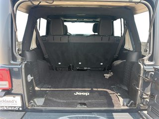 2017 Jeep Wrangler Unlimited Sahara in Stratford, Ontario - 6 - w320h240px