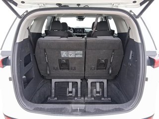 2024 Kia Carnival LX+ FWD in Stratford, Ontario - 6 - w320h240px