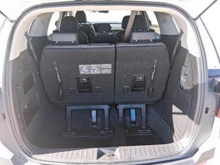 2025 Kia Carnival LX FWD in Stratford, Ontario - 6 - w320h240px