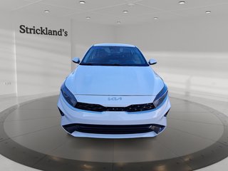 2022 Kia Forte Sedan EX IVT in Stratford, Ontario - 2 - w320h240px