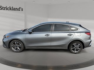 2023 Kia Forte (5) EX IVT in Stratford, Ontario - 5 - w320h240px
