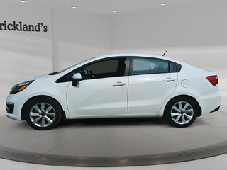 2017 Kia Rio5 EX Special Edition in Stratford, Ontario - 5 - w320h240px