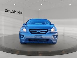 2009 Kia Rondo EX (5-seater) in Stratford, Ontario - 2 - w320h240px