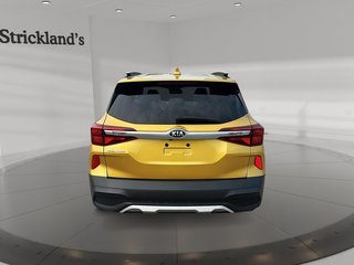 2021 Kia Seltos LX in Stratford, Ontario - 3 - w320h240px