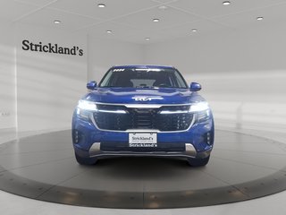 2024 Kia Seltos EX AWD in Stratford, Ontario - 2 - w320h240px