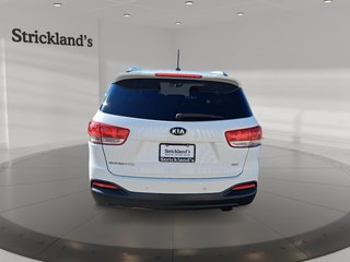 2017 Kia Sorento LX 2.4L FWD in Stratford, Ontario - 3 - w320h240px