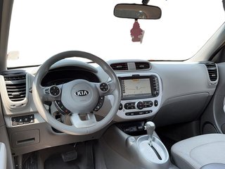 2018 Kia Soul EV Base in Stratford, Ontario - 5 - w320h240px