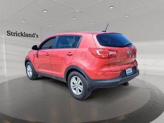 2012 Kia Sportage 2.4L EX FWD at in Stratford, Ontario - 4 - w320h240px