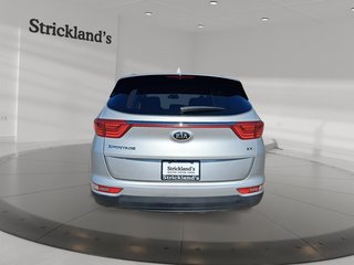2017 Kia Sportage EX in Stratford, Ontario - 3 - w320h240px