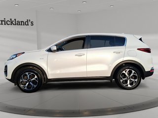 2021 Kia Sportage LX AWD in Stratford, Ontario - 3 - w320h240px