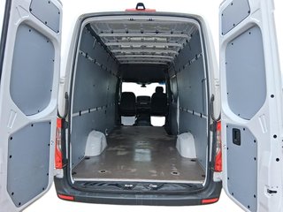 2025 Mercedes-Benz Sprinter Cargo Van 2500 High Roof I4 Diesel 170 in Stratford, Ontario - 6 - w320h240px