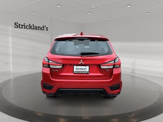 2022 Mitsubishi RVR 2.4L SE AWC - CVT in Stratford, Ontario - 3 - w320h240px