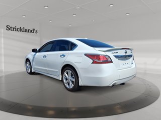 2014 Nissan Altima Sedan 2.5 CVT in Stratford, Ontario - 4 - w320h240px