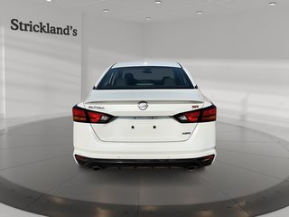 2023 Nissan Altima Sedan 2.5 SR CVT in Stratford, Ontario - 3 - w320h240px