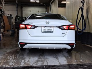 2025 Nissan Altima S AWD in Stratford, Ontario - 3 - w320h240px
