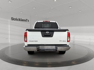 2018  Frontier Crew Cab SV 4x4 at in Stratford, Ontario - 3 - w320h240px