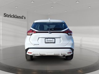 2025 Nissan Kicks Play SV FWD in Stratford, Ontario - 3 - w320h240px