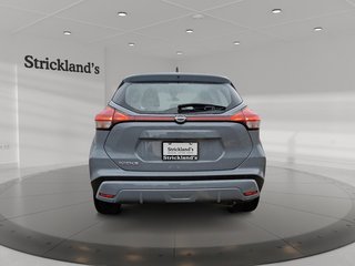 2025 Nissan Kicks Play SV FWD in Stratford, Ontario - 3 - w320h240px