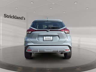 2025 Nissan Kicks Play SV FWD in Stratford, Ontario - 3 - w320h240px