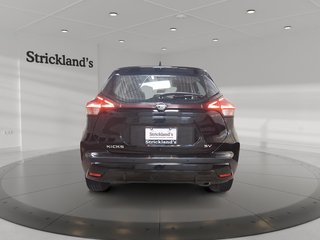 2024 Nissan Kicks SV FWD in Stratford, Ontario - 3 - w320h240px