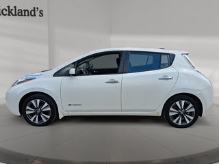 2017 Nissan Leaf SL in Stratford, Ontario - 5 - w320h240px