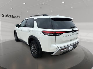 2024 Nissan Pathfinder SV 4WD in Stratford, Ontario - 4 - w320h240px