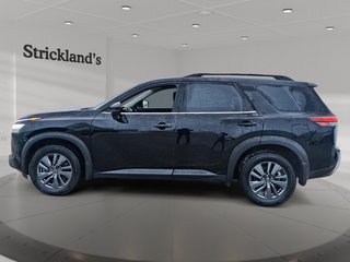 2024 Nissan Pathfinder SV 4WD in Stratford, Ontario - 5 - w320h240px