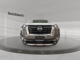 2024 Nissan Pathfinder SV 4WD in Stratford, Ontario - 2 - w320h240px