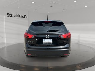 2019 Nissan Qashqai S AWD CVT in Stratford, Ontario - 3 - w320h240px
