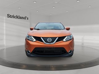2019 Nissan Qashqai SV AWD CVT in Stratford, Ontario - 2 - w320h240px