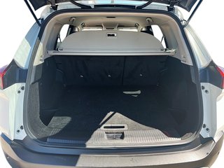 2023 Nissan Rogue S AWD CVT in Stratford, Ontario - 6 - w320h240px