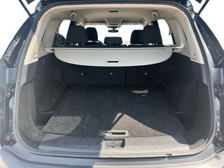 2023 Nissan Rogue S AWD CVT in Stratford, Ontario - 6 - w320h240px