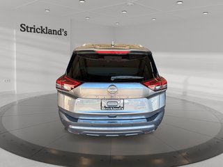 2023 Nissan Rogue SL AWD CVT in Stratford, Ontario - 3 - w320h240px